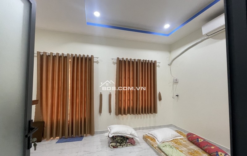 BÁN NHÀ HIỆP BÌNH CHÁNH, KHU BÊN SÔNG,  DT 40M2 (5X8), Giá bán: 4.35 Tỷ